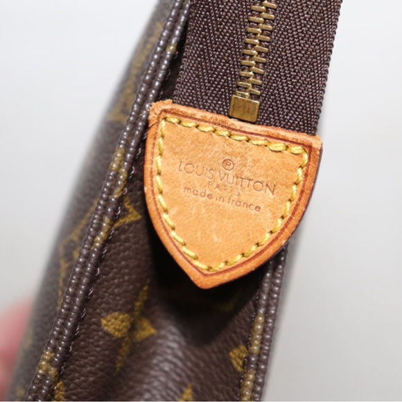 💖💯 Authentic LOuis Vuitton Monogram Toiletry 19 Cosmetic Pouch 💖 - Picture 9 of 16